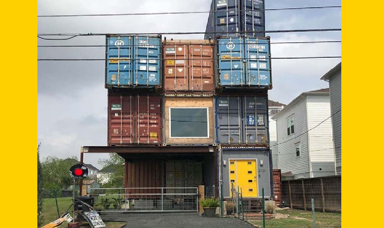 Американський дизайнер звів триповерховий будинок з 11 вантажних контейнерів
